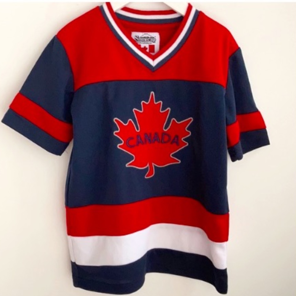 NWOT SNOWCAP Canada Jersey Sweatshirt (Medium)
